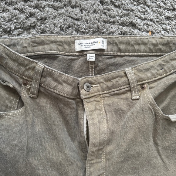 abercrombie and fitch 90s relaxed high rise jeans - Picture 2 of 3